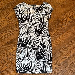Black and white palm midi-bodycon dress. Forever 21, size M